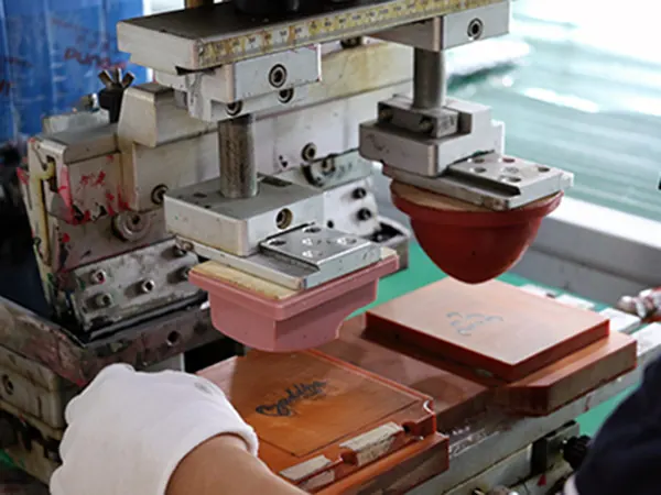 Final assembly: Pad print & silkscreen
