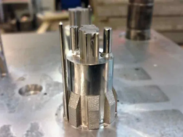 Ceramic molding: Ceramic injection
