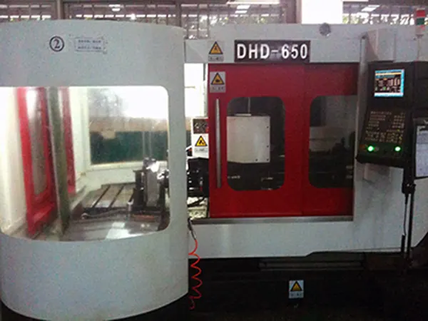 CNC machining: Deep hole drilling